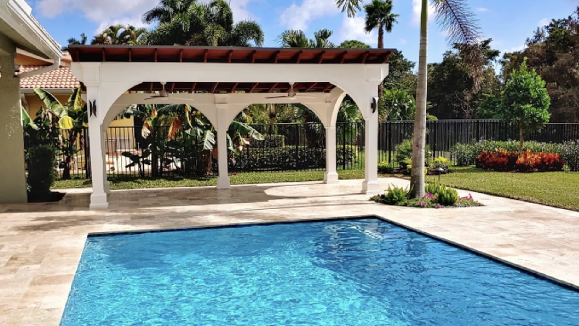 Pergola Builder — Dellamano Construction